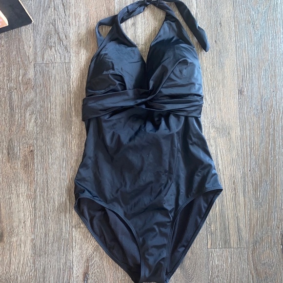 Swimsuits for all size 16 black one piece excellent condition - Picture 1 of 6